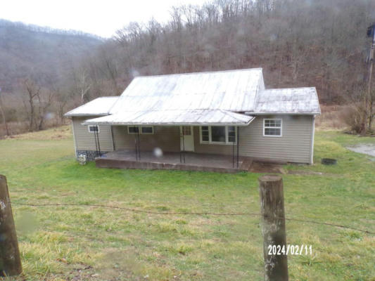 7048 KY ROUTE 2030, BANNER, KY 41603 - Image 1
