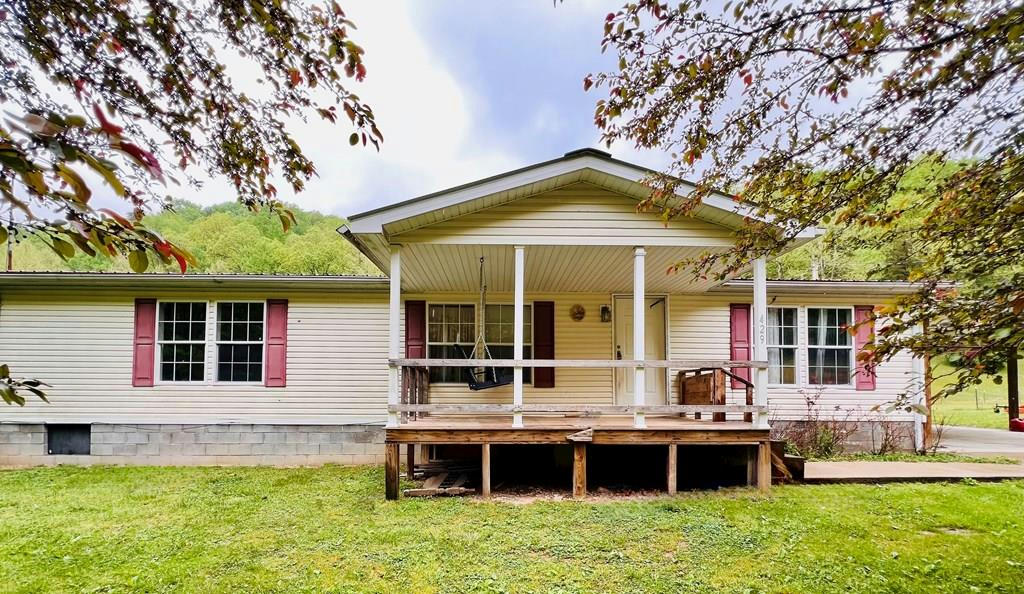 429 ROCKY TOP HL, LOUISA, KY 41230, photo 1 of 28
