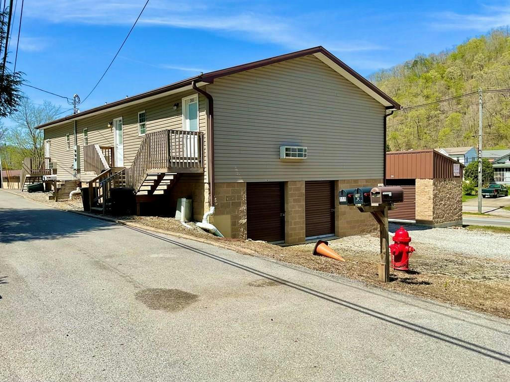 112 MILDRED ST, PIKEVILLE, KY 41501, photo 1 of 21