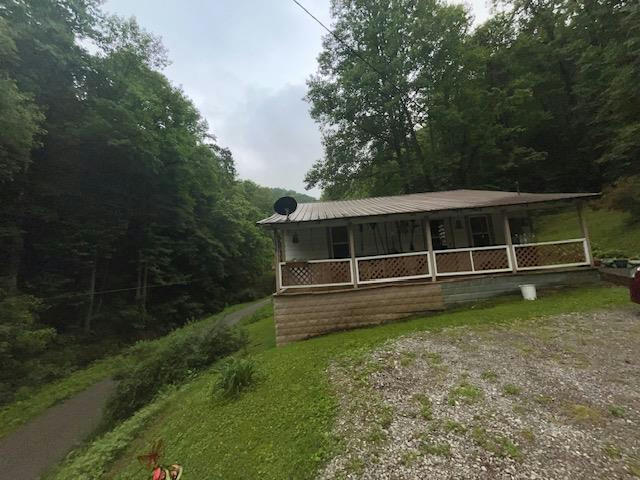 188 JOHNSON HOLLOW RD, PIKEVILLE, KY 41501, photo 1 of 25