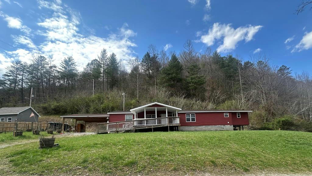 1646 RIGHT FORK LITTLE CREEK, PIKEVILLE, KY 41501, photo 1 of 19